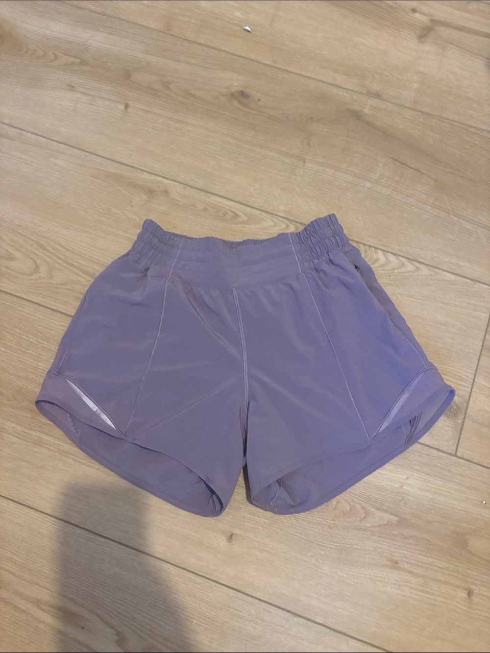 lululemon dark lavender Hotty hot shorts 4” inseam size